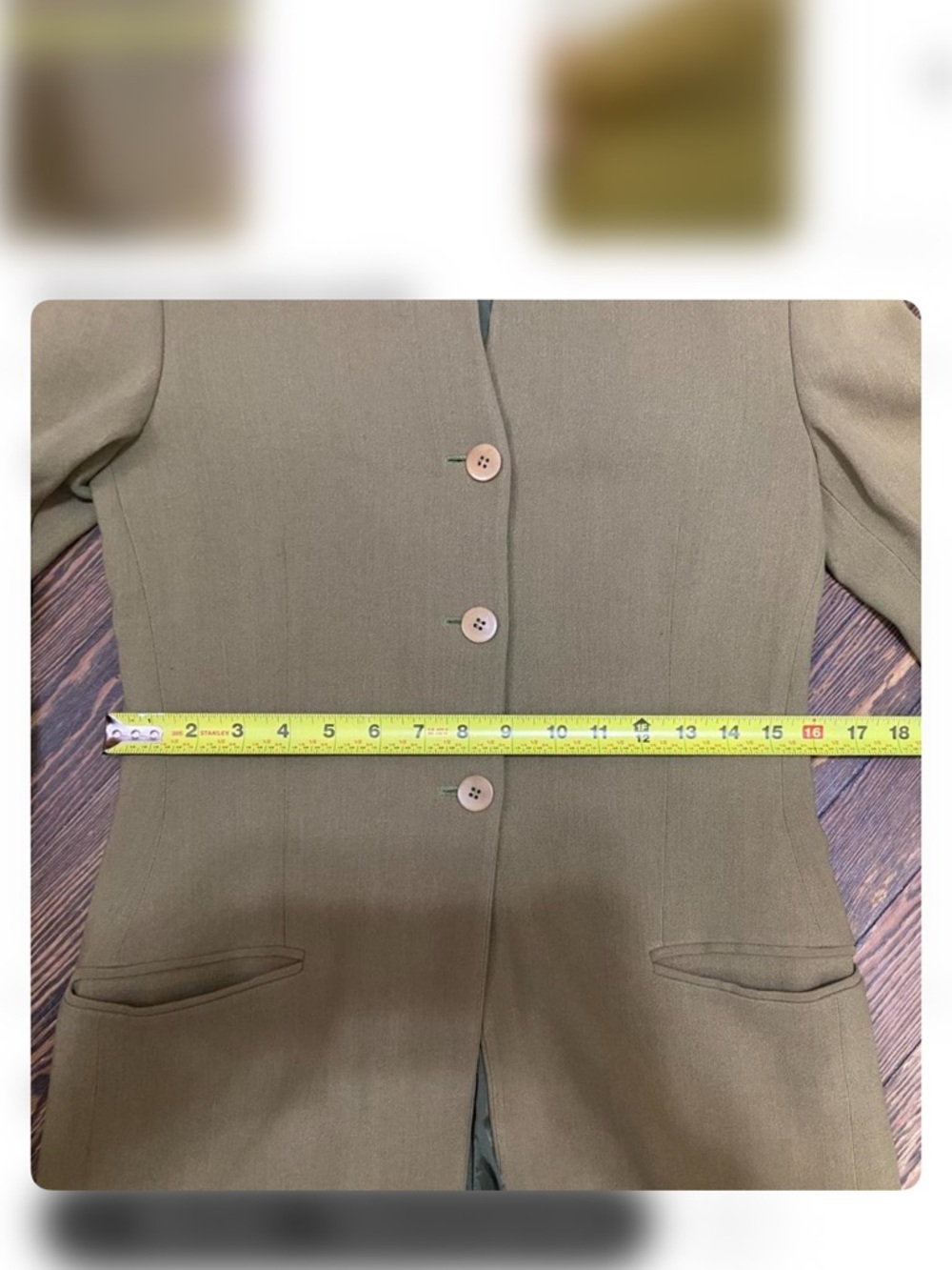 Gorgeous Giorgio Armani Olive Green Vintage Blazer - Picture 5 of 7